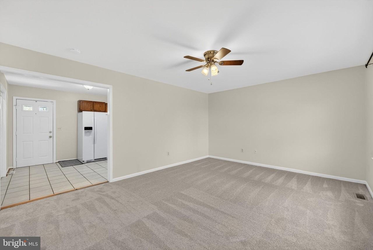 9283 Springs Rd - Photo 2 of 18