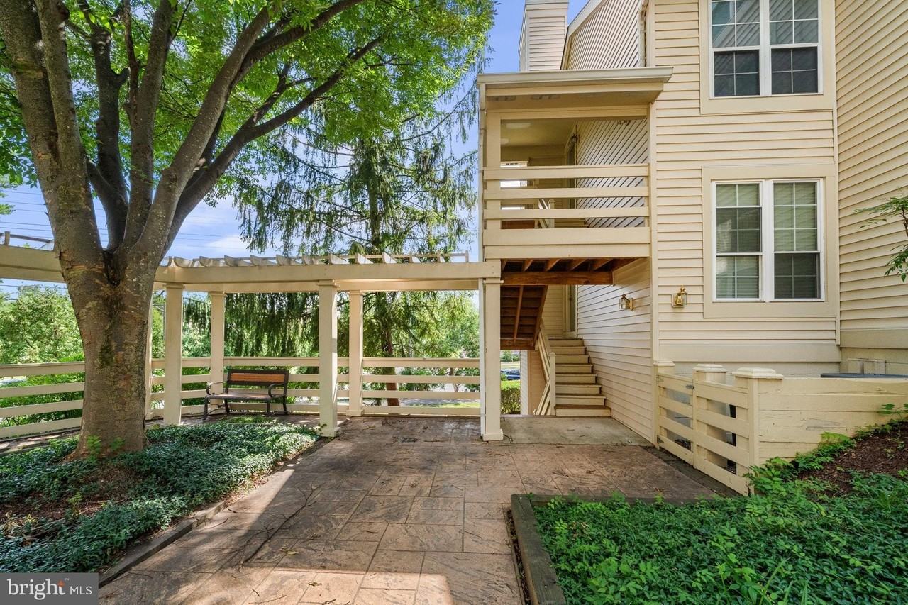 6607 Jupiter Hills Cir #E - Photo 2 of 26