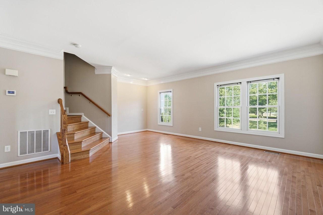 25384 Herring Creek Dr - Photo 3 of 25