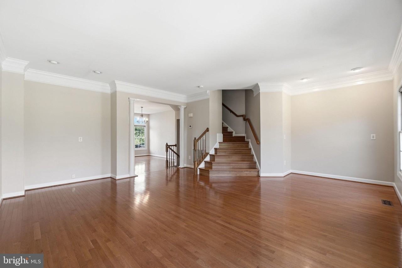 25384 Herring Creek Dr - Photo 4 of 25