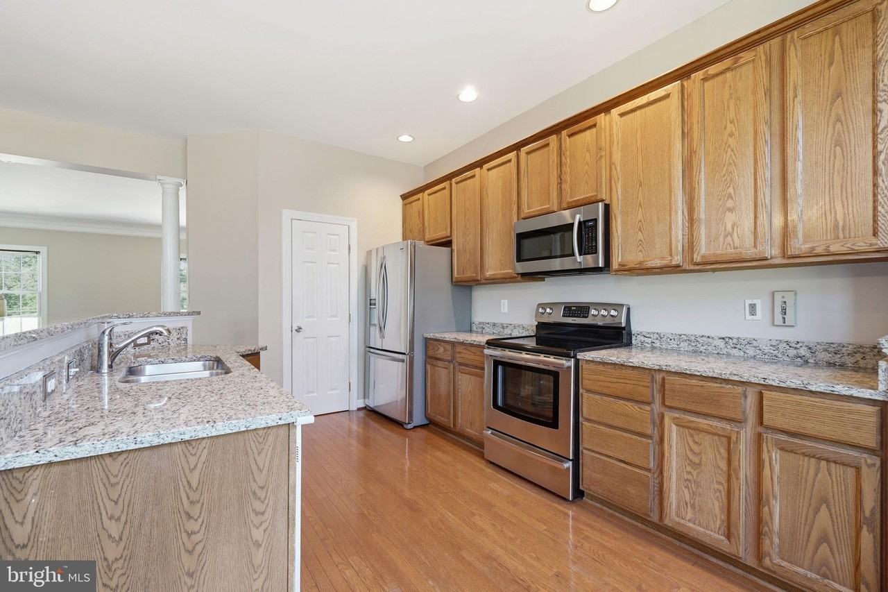 25384 Herring Creek Dr - Photo 7 of 25