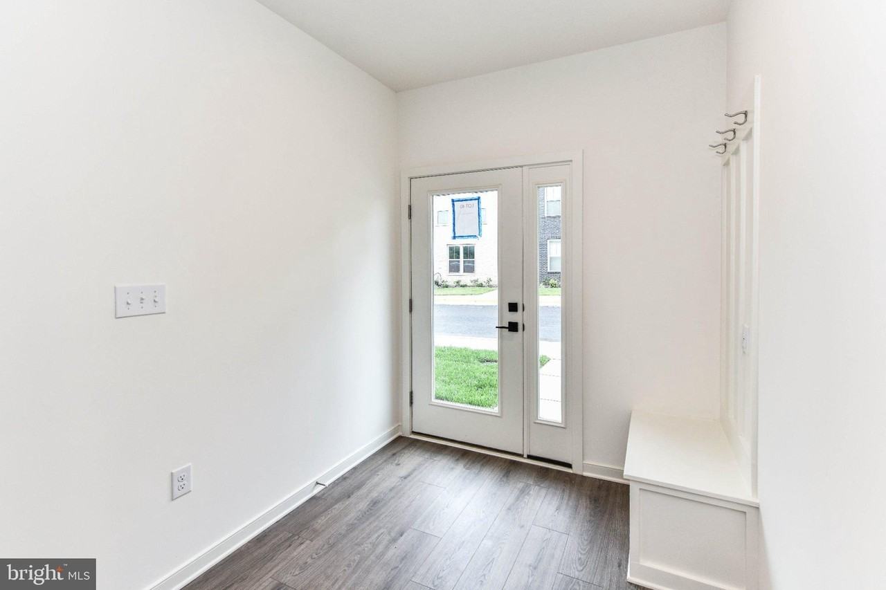 43796 MYSTIC MAROON Terrace - Photo 5 of 48