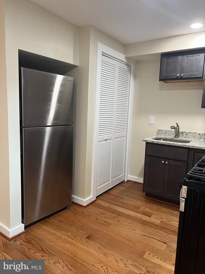 9020 Merrimack Dr - Photo 3 of 9