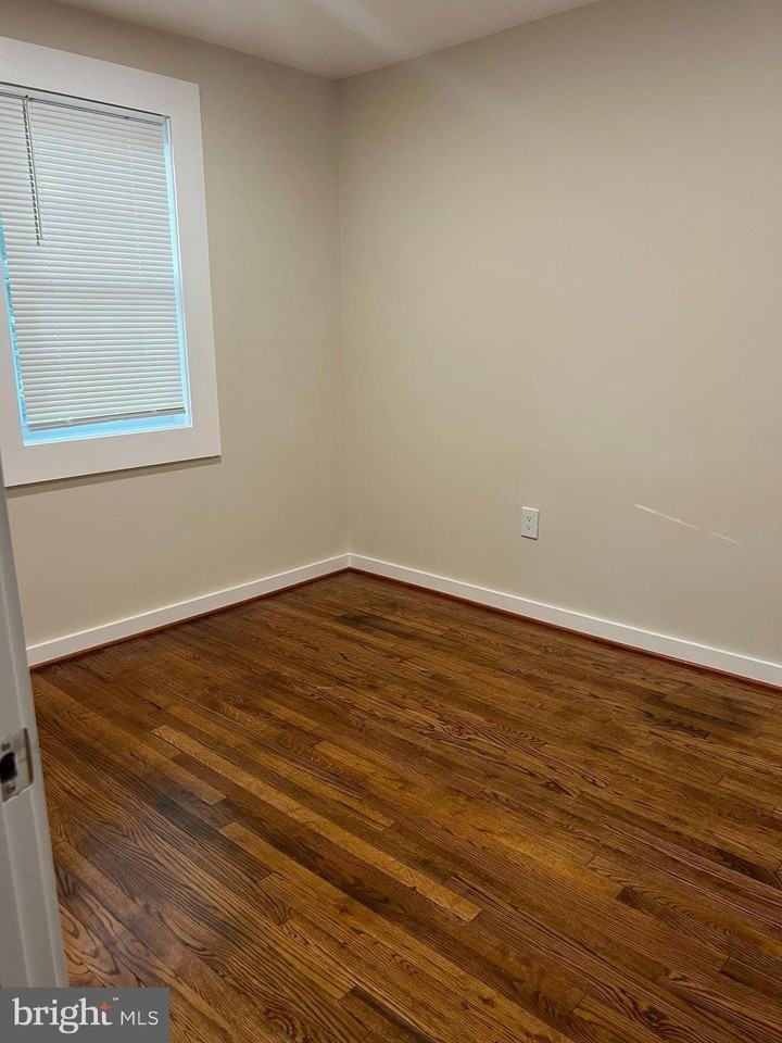 9020 Merrimack Dr - Photo 7 of 9