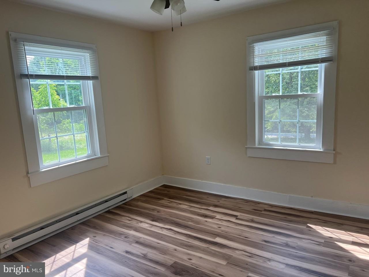11843 Senedo Rd - Photo 5 of 11