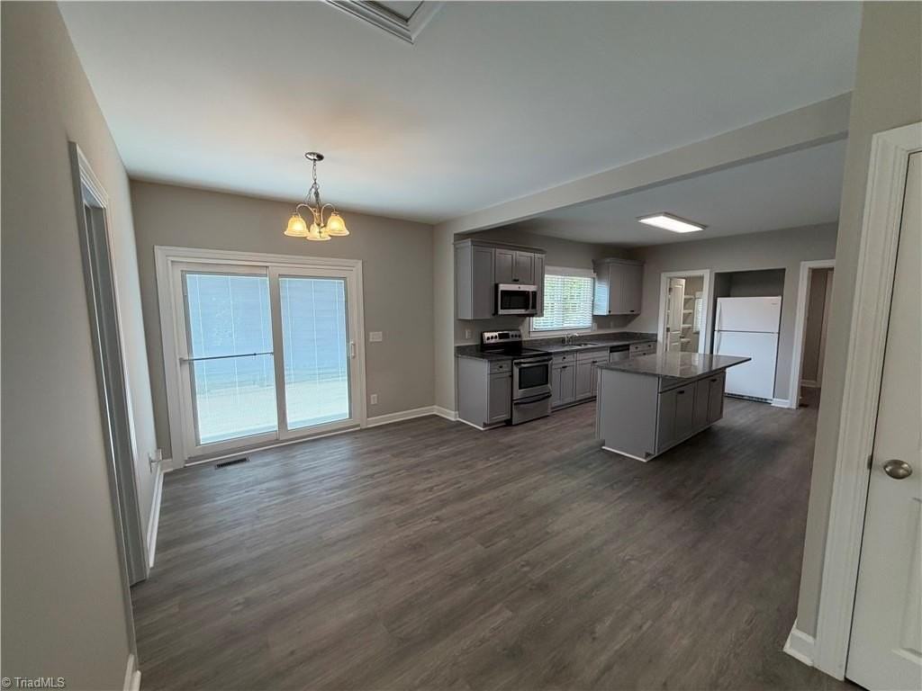 4995 Reidsville Rd - Photo 6 of 18