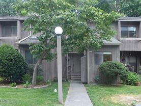 424 Fairoaks Cir - Photo 1 of 1