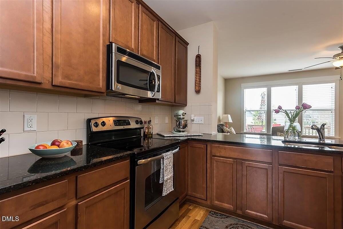 35 Winkler Way - Photo 7 of 21