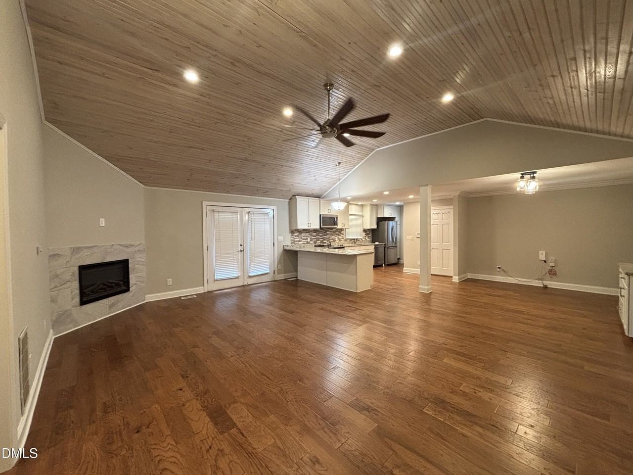 501 Merrie Rd - Photo 2 of 50