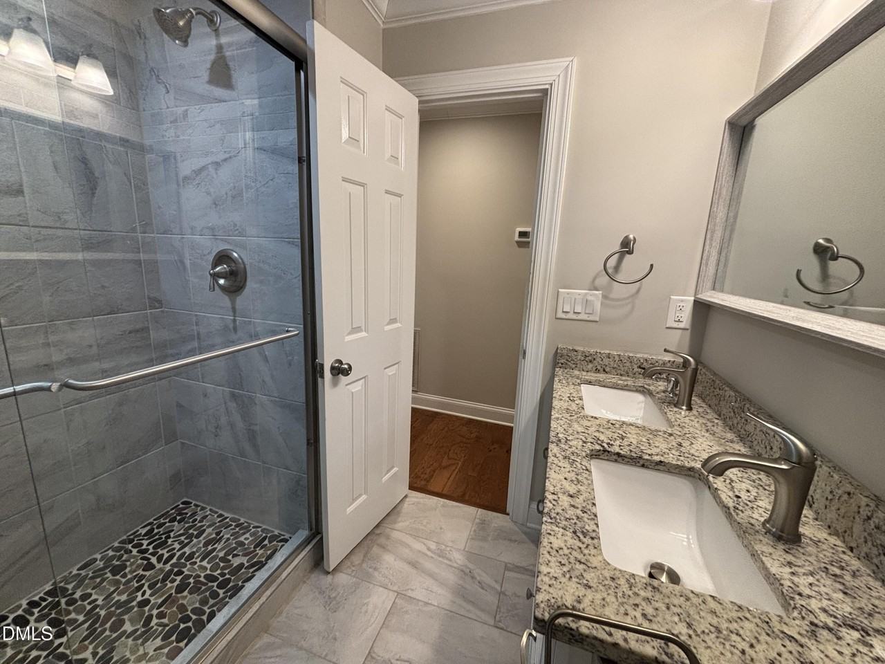 501 Merrie Rd - Photo 4 of 50