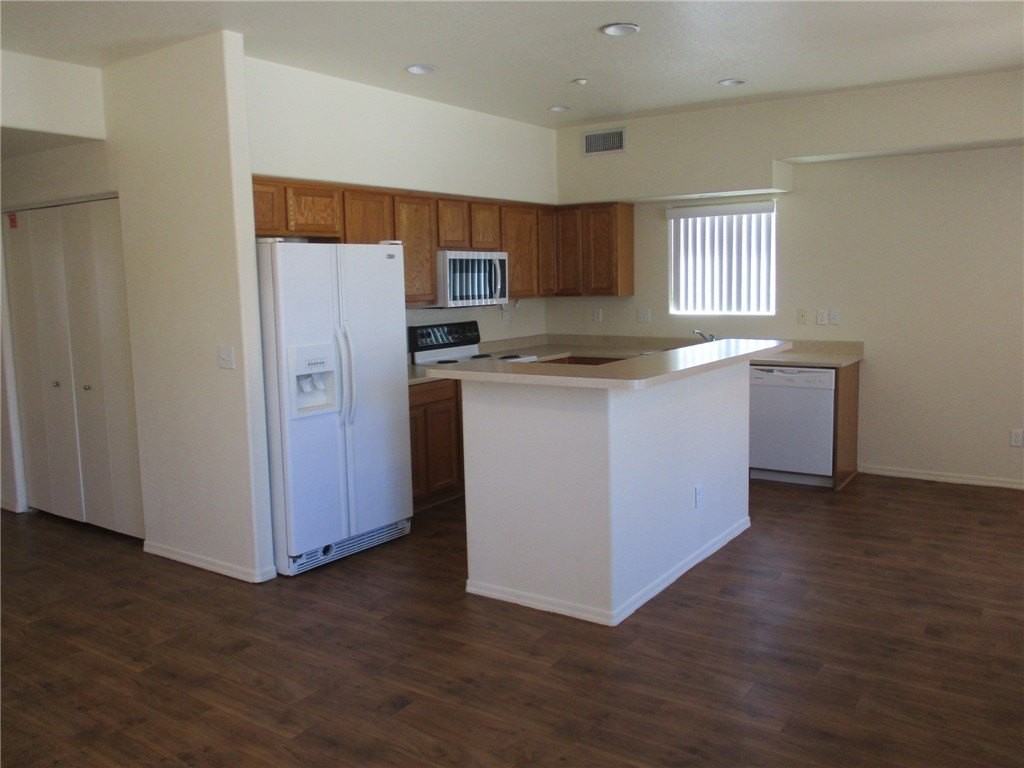 1765 Central Ave #802 - Photo 2 of 12