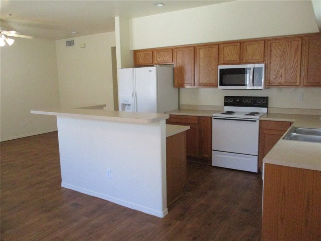 1765 Central Ave #802 - Photo 4 of 12