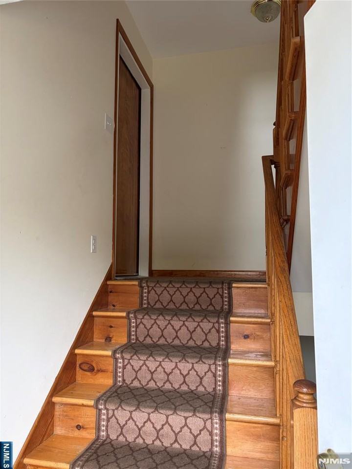 504 2nd Ave - Photo 2 of 25