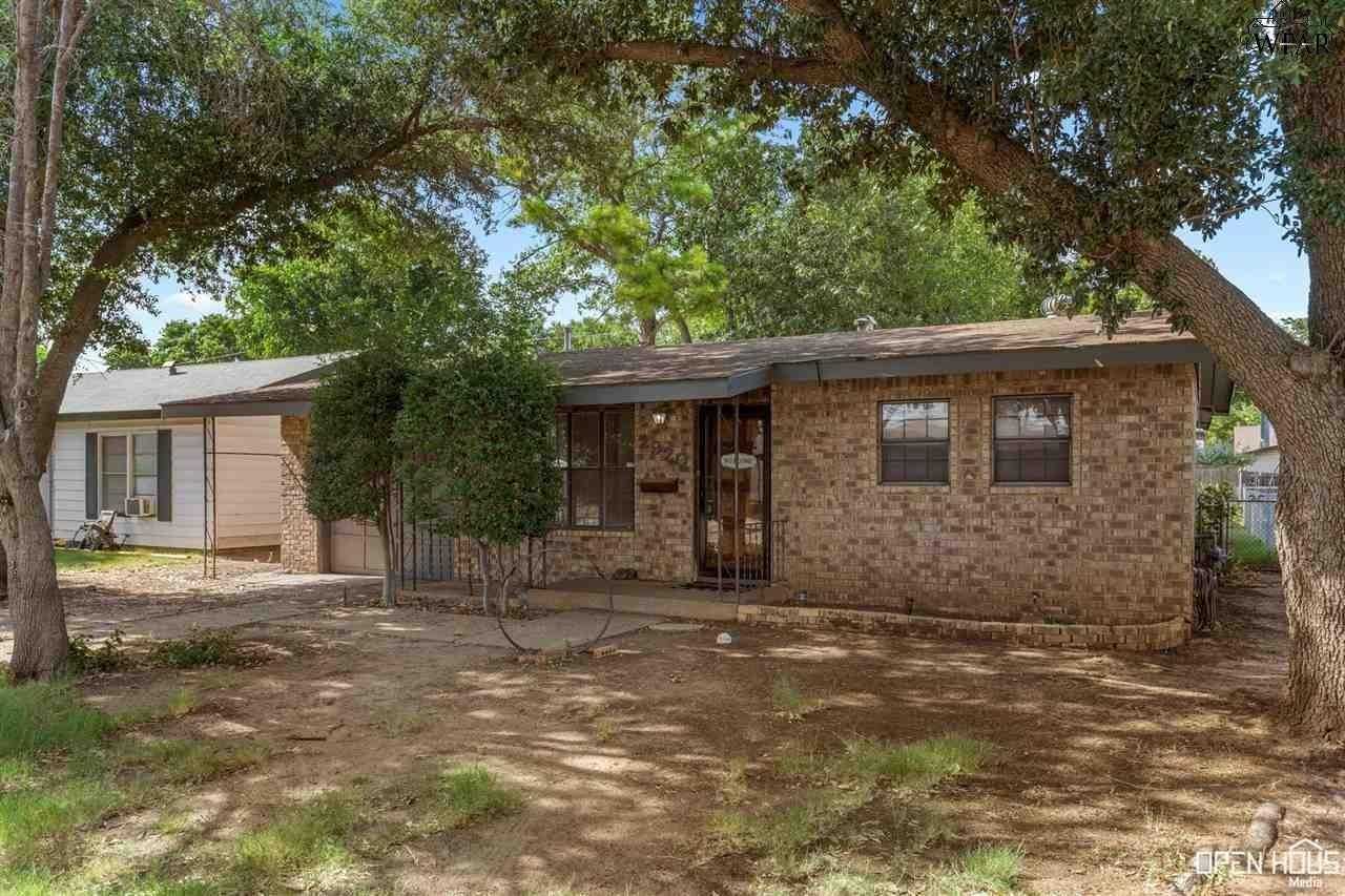2920 Cunningham Dr - Photo 2 of 29
