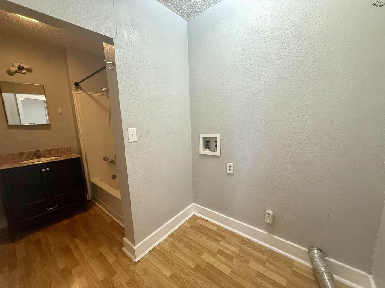 4709 Coronado Ave #4 - Photo 7 of 8
