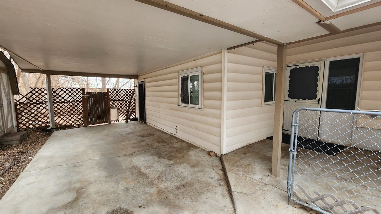 1526 Main St #1 - Photo 2 of 13