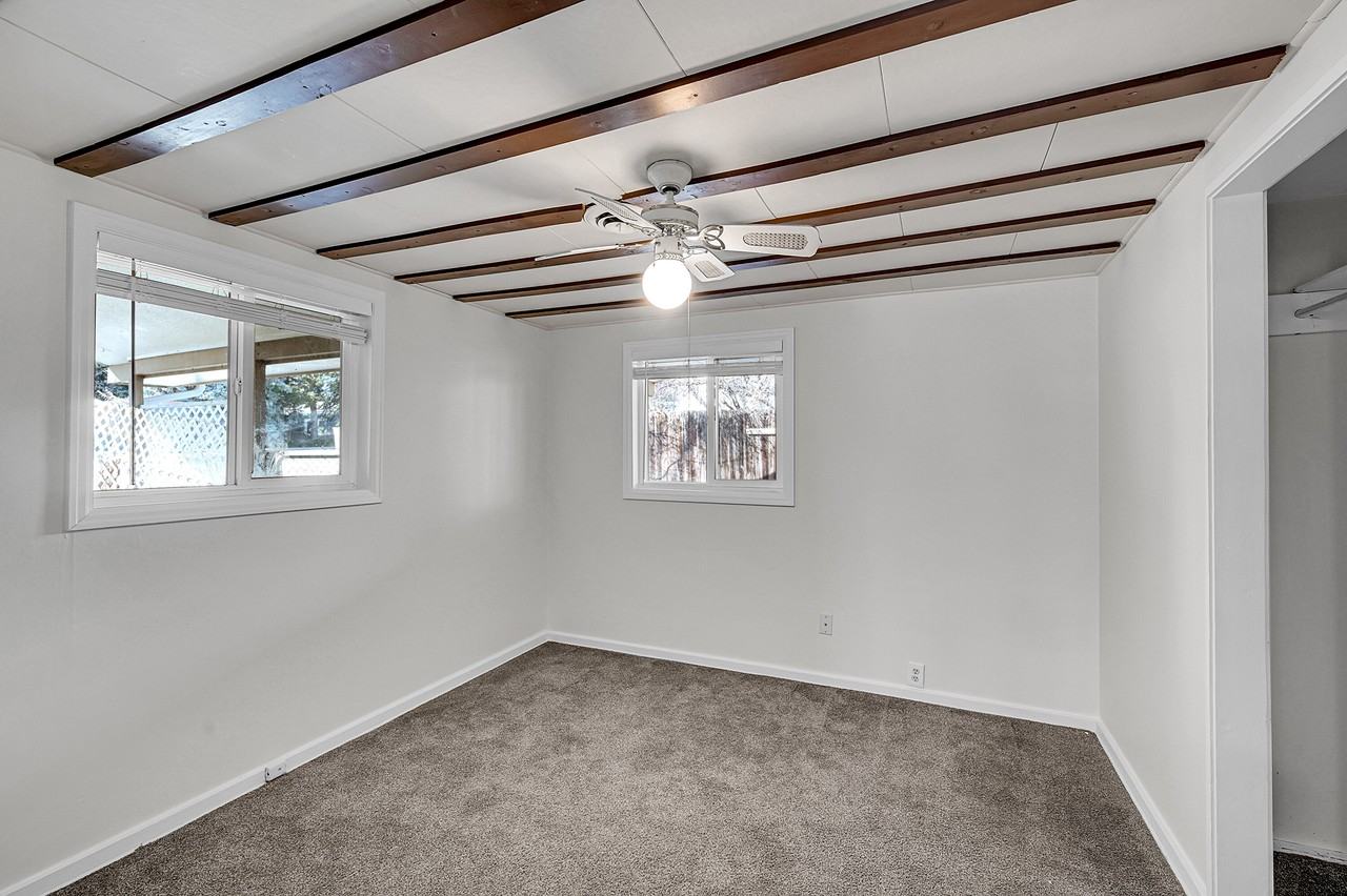 1526 Main St #1 - Photo 5 of 13