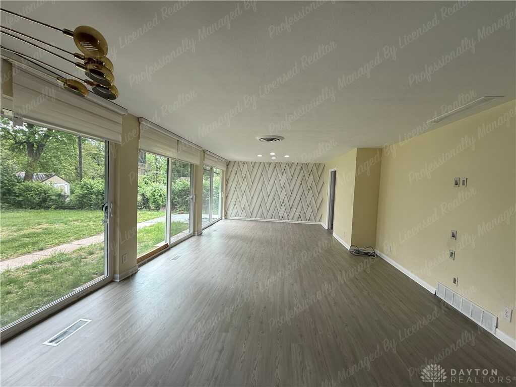 3776 Dorset Dr - Photo 6 of 50
