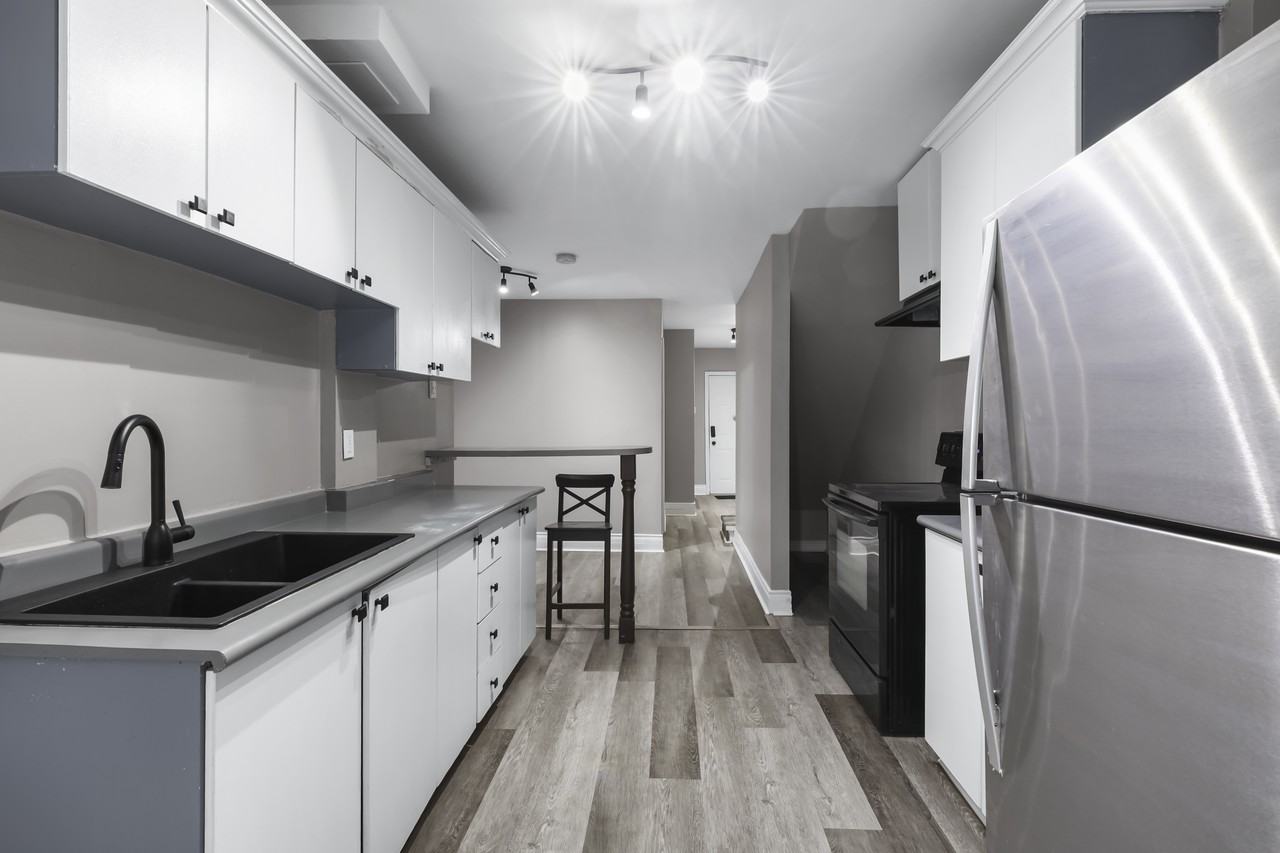 856 Weston Road - Photo 6 of 26