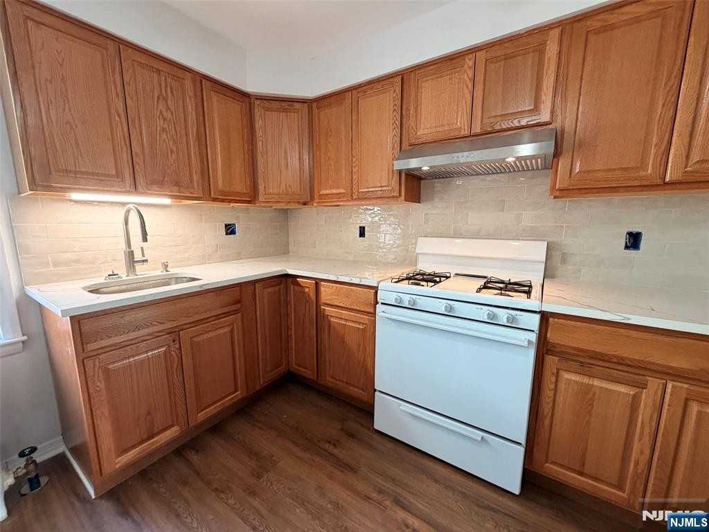 67 Morgan Pl - Photo 2 of 10