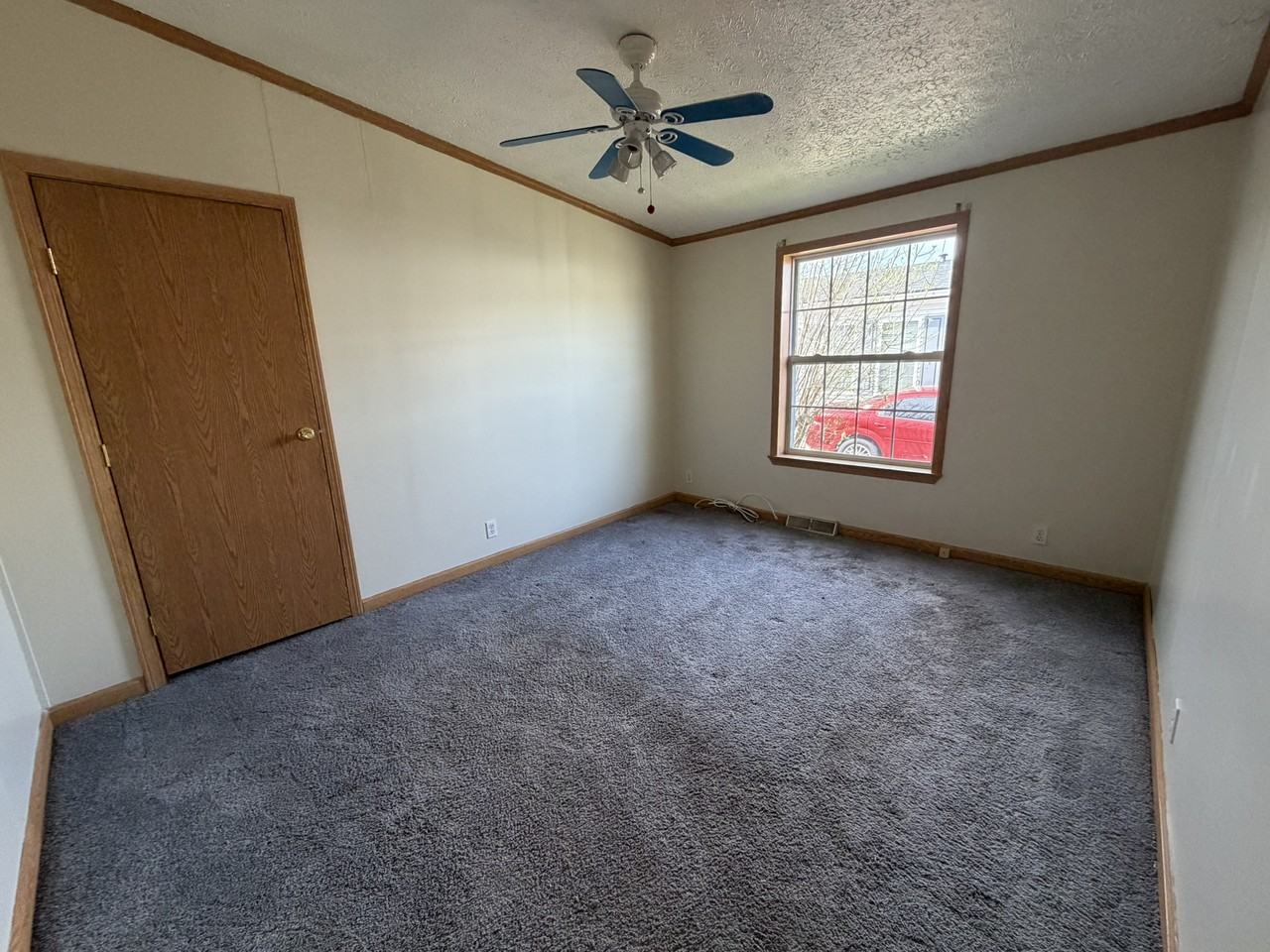 201 Black Pine Blvd #193 - Photo 6 of 12