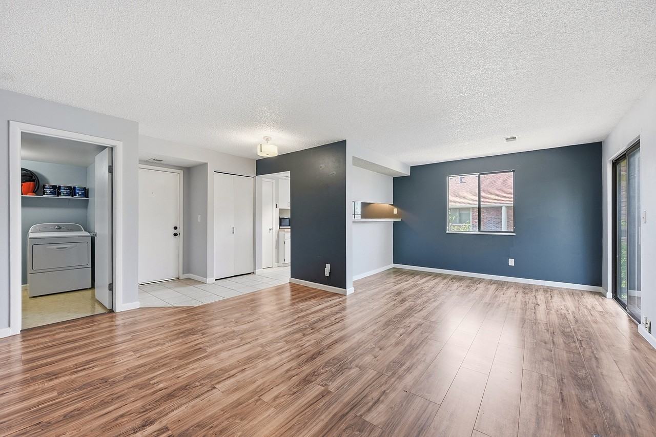3021 S Ursula Cir #301 - Photo 6 of 19
