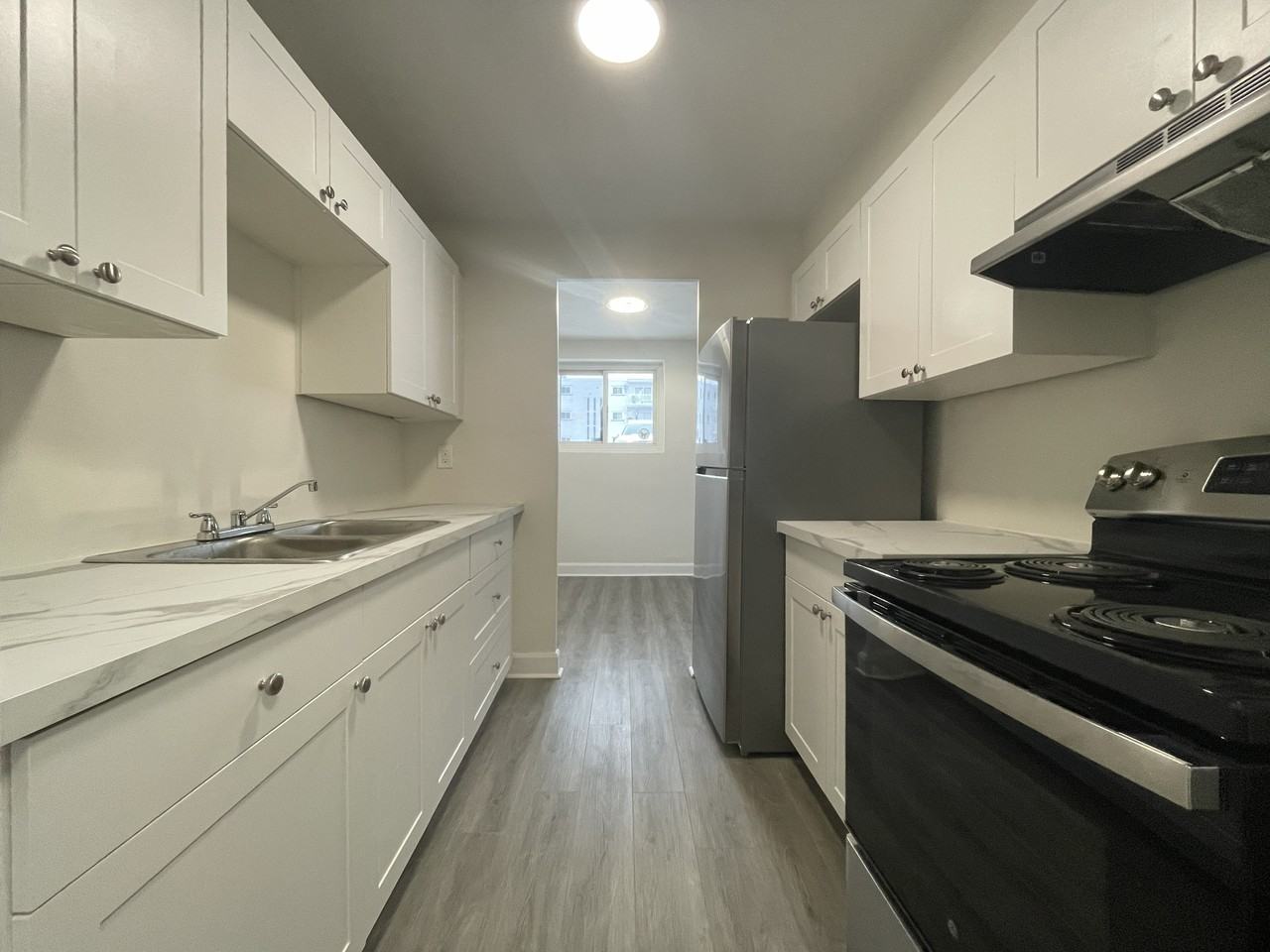 222 Queen St #502 - Photo 6 of 14