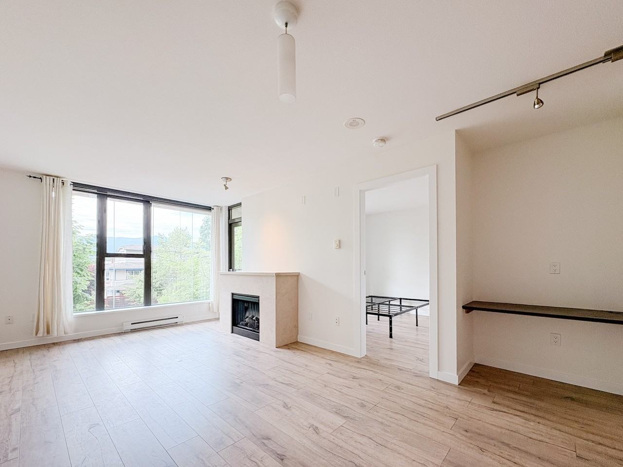 683 West Victoria Park - Photo 7 of 21