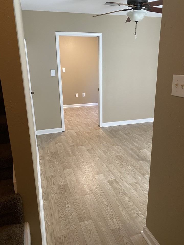 2305 32nd Ave #B - Photo 3 of 15