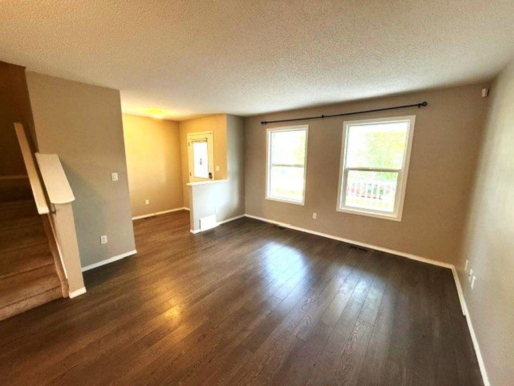 2344 71 Street Southwest - Photo 4 of 26