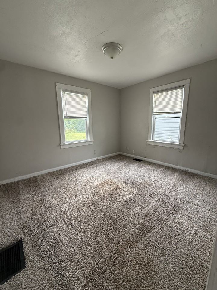 3502 Brouse Ave #1 - Photo 6 of 10