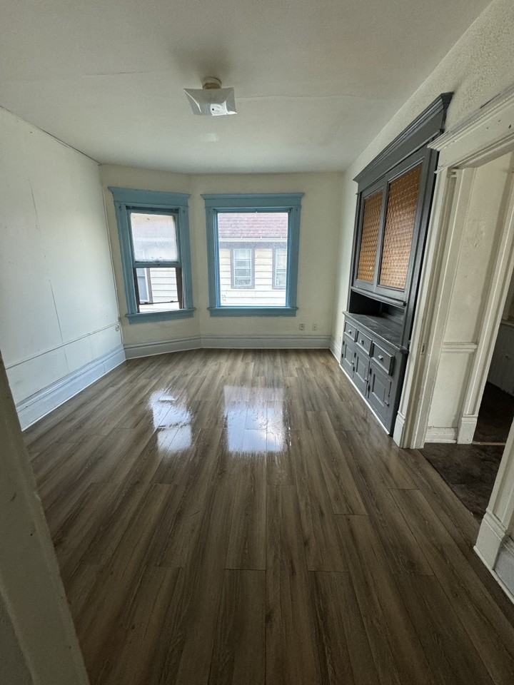 1317A S 20th St #1317A - Photo 2 of 6