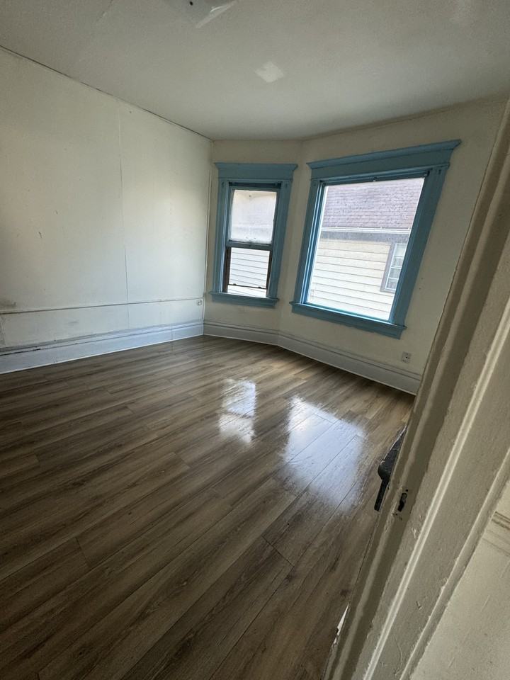 1317A S 20th St #1317A - Photo 4 of 6