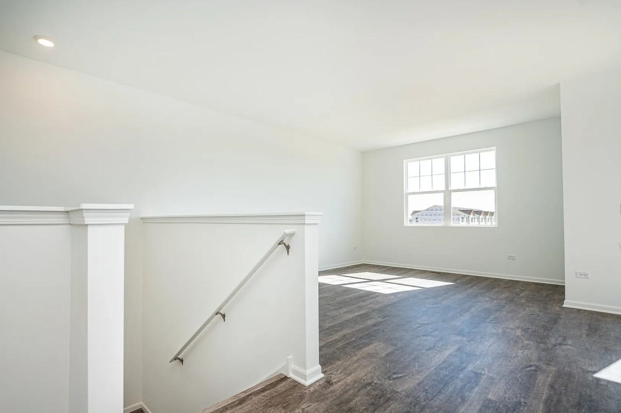 4283 Chelsea Manor Circle - Photo 6 of 15