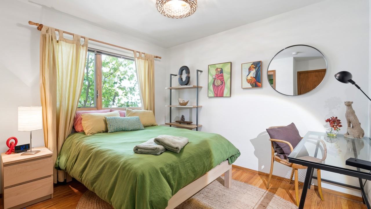 1423 Walnut St #1 - Photo 5 of 15