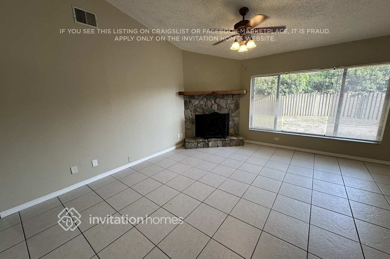 4129 Yellowwood Dr - Photo 3 of 17
