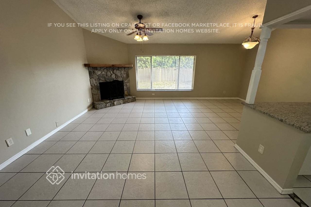 4129 Yellowwood Dr - Photo 4 of 17
