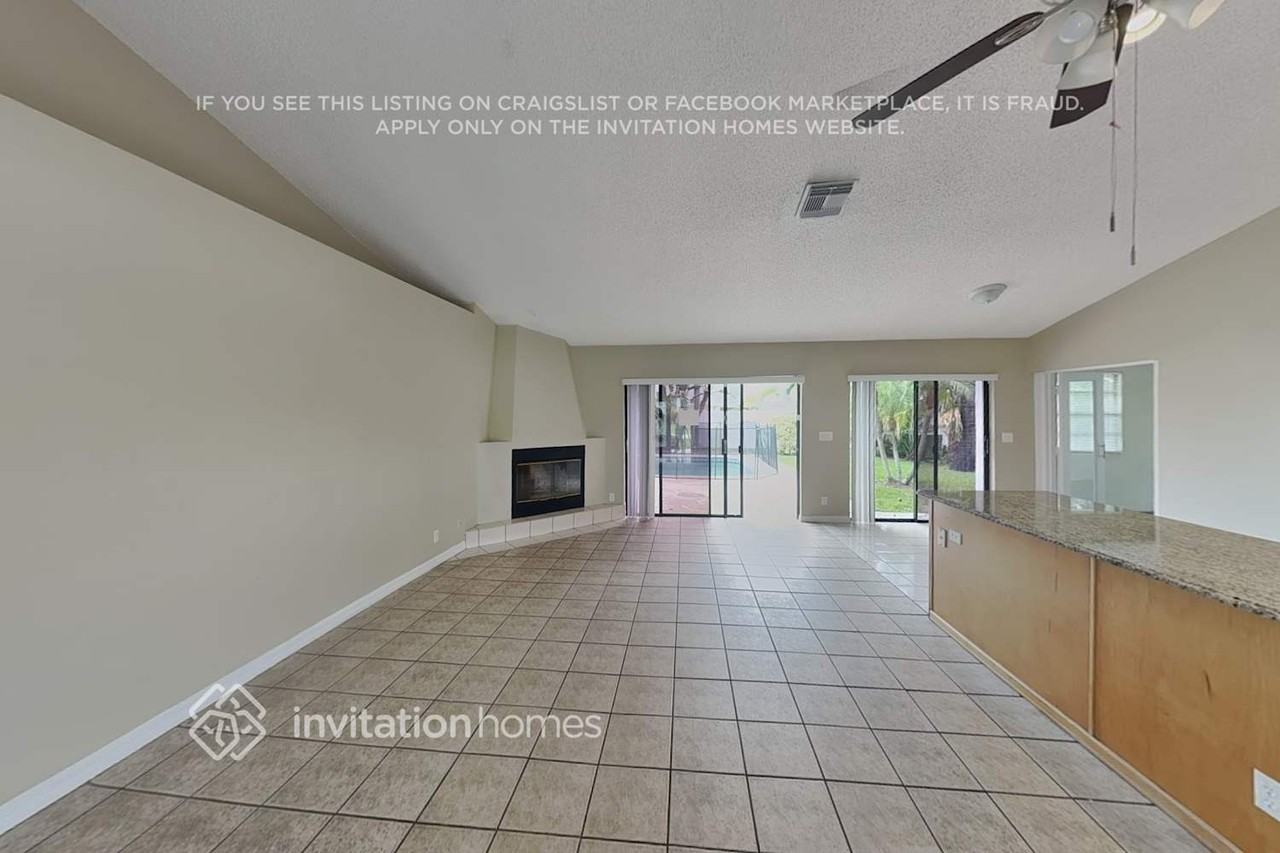 17745 Woodview Ter - Photo 3 of 20