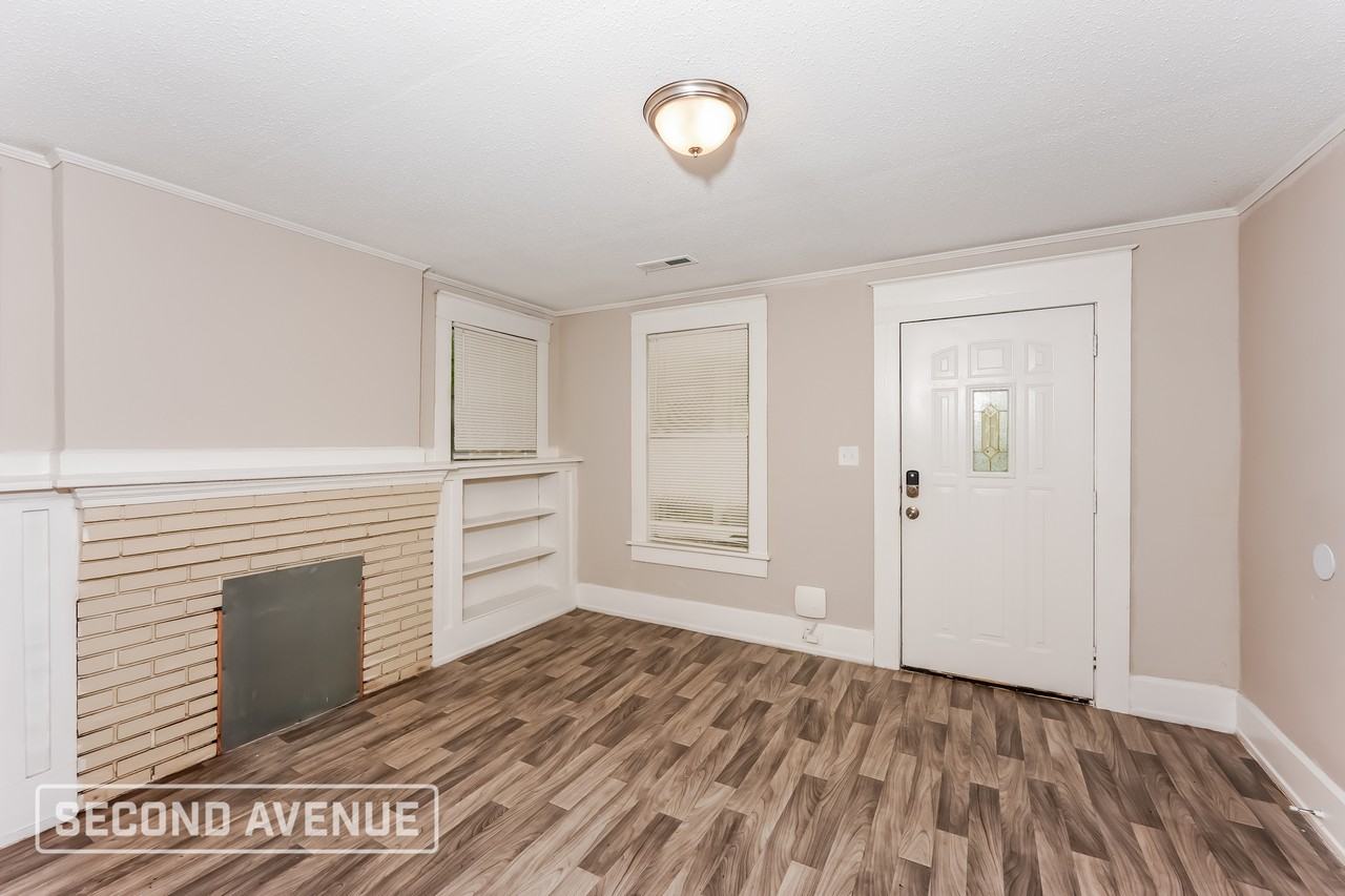 2908 Avenue I - Photo 2 of 18