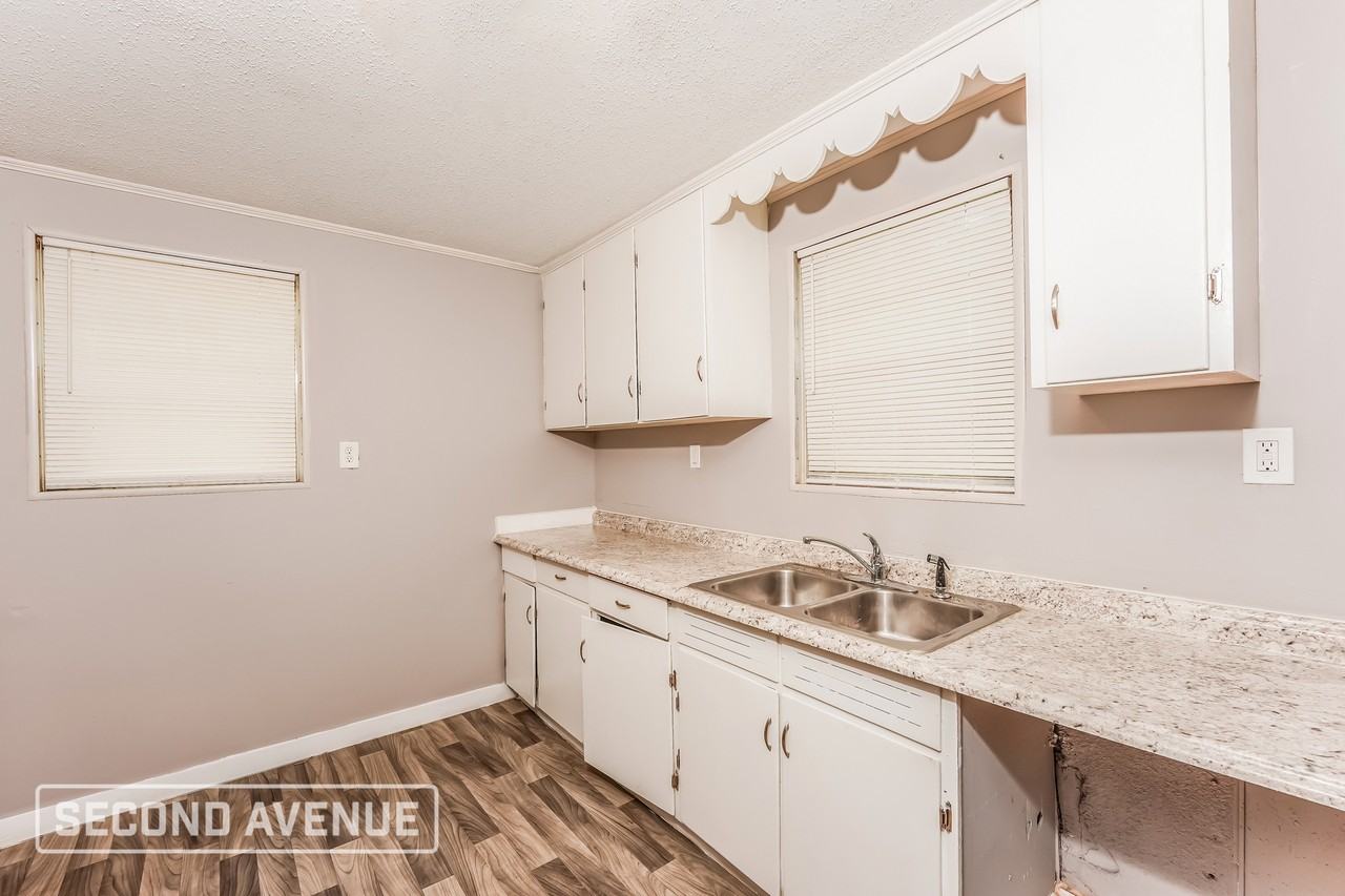 2908 Avenue I - Photo 7 of 18