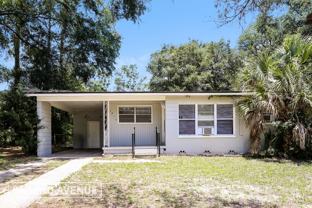 3015 Lansdell Dr - Photo 1 of 1