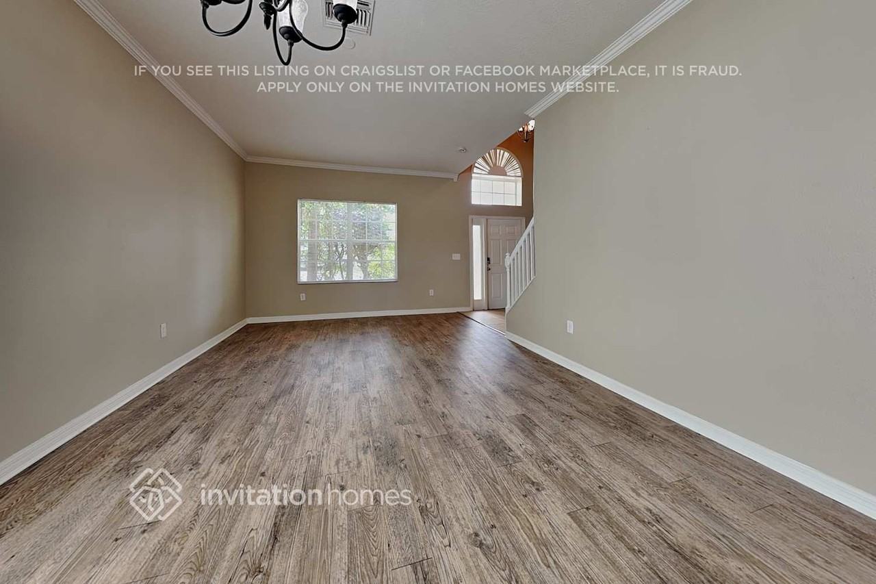 1401 Gallberry Ct - Photo 6 of 21