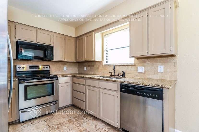 7533 Clover Ln - Photo 7 of 21