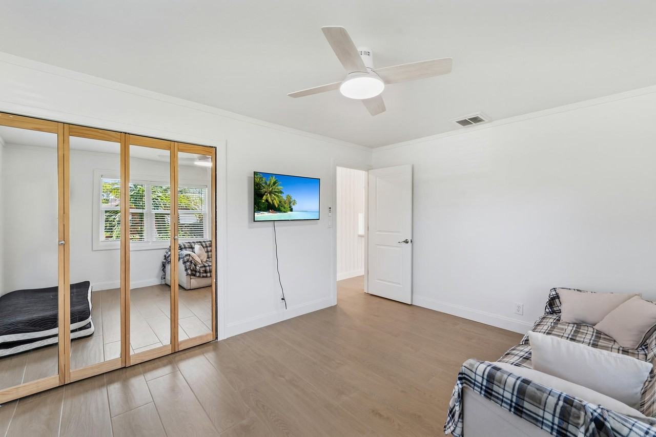 802 Lytle Street - Photo 7 of 15