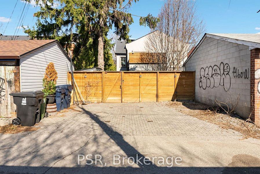 126 Dovercourt Road - Photo 34