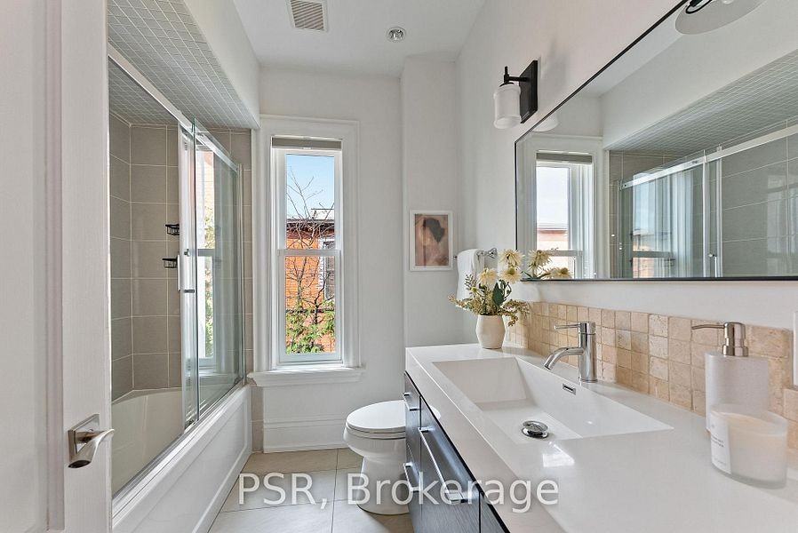 126 Dovercourt Road - Photo 23