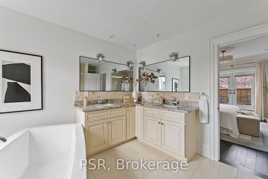 126 Dovercourt Road - Photo 22