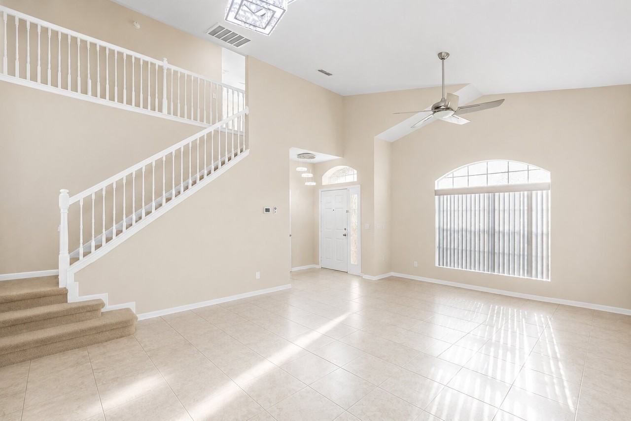 5438 Sw 49th Ave #1 - Photo 7 of 11