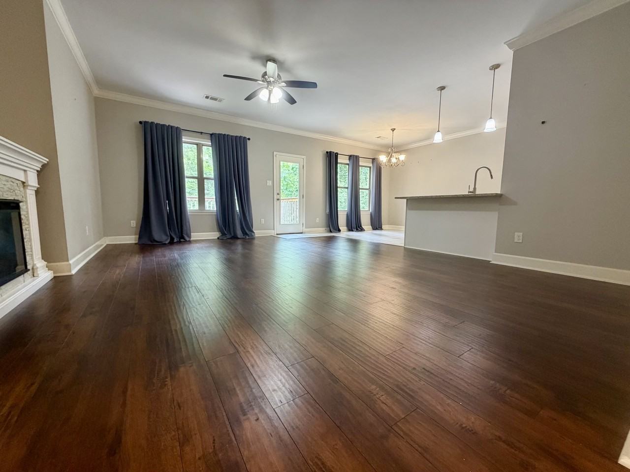 4512 Western Woods Dr #1 - Photo 3 of 17