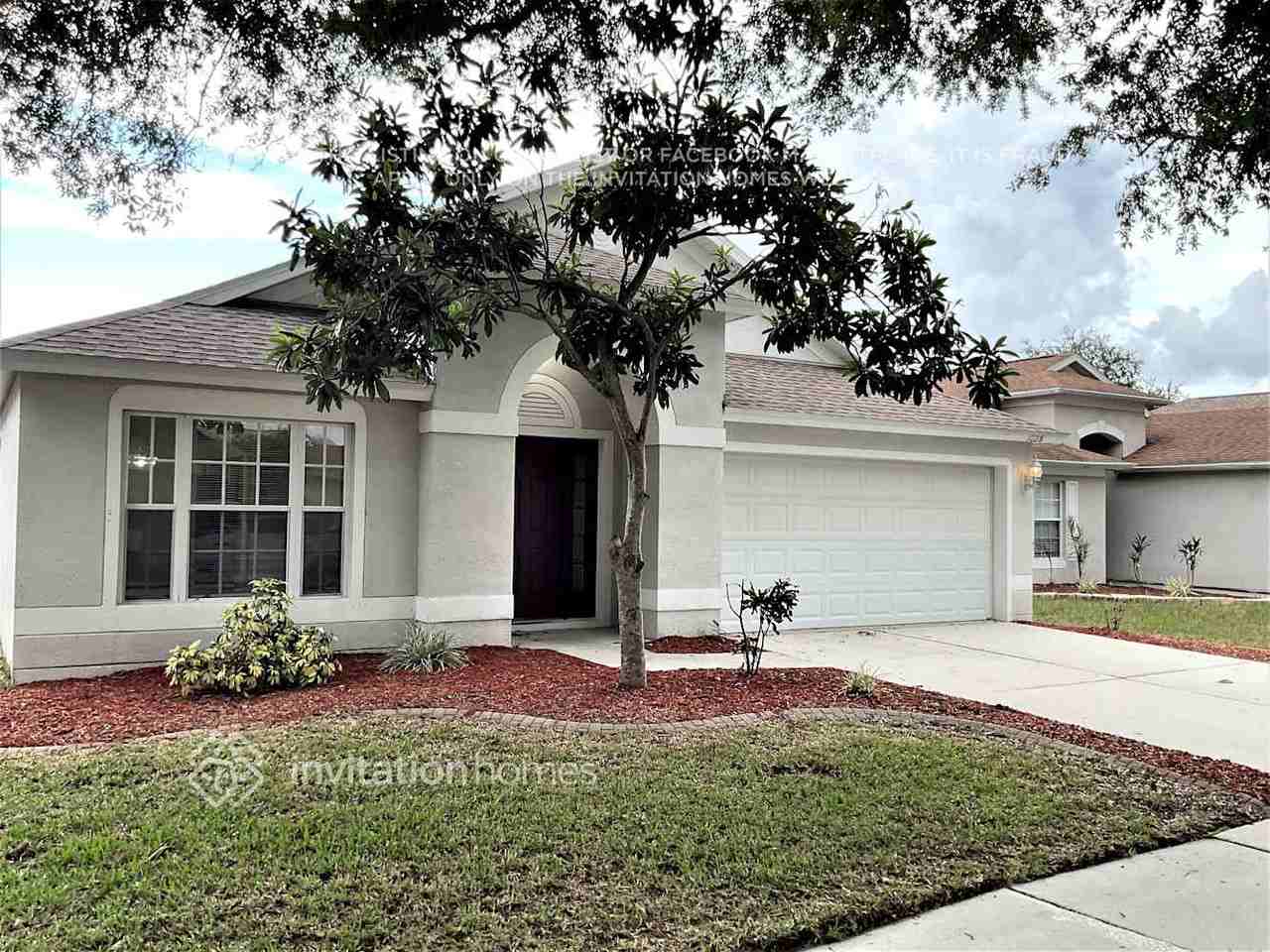10218 Hunters Haven Blvd - Photo 3 of 20